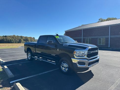 Used 2022 RAM 2500 Tradesman image 2
