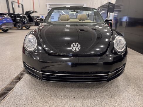 Used 2014 Volkswagen Beetle TDI image 33
