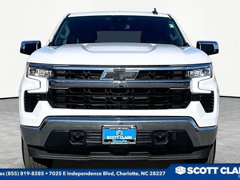Used 2022 Chevrolet Silverado 1500 LT image 2
