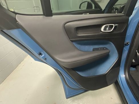 Used 2023 Volvo C40 P8 Recharge Ultimate w/ Protection Package Premier image 7