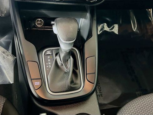 Used 2023 Kia Soul LX image 16