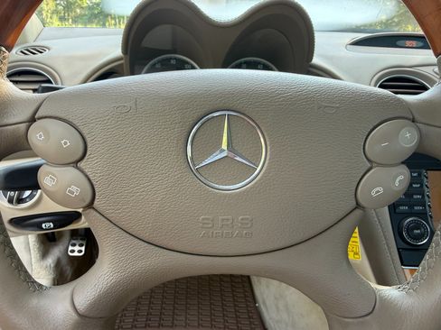Used 2007 Mercedes-Benz SL 550 image 41