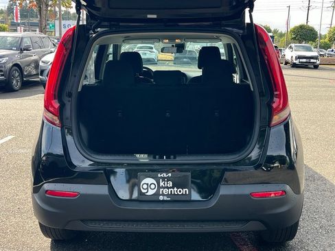 Used 2020 Kia Soul S FWD image 8