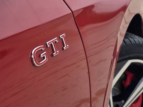 New 2026 Volkswagen GTI SE FWD image 8