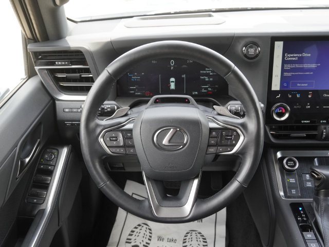 Used 2024 Lexus GX 550 w/ Accessory Package (2T) AWD/4WD image 18