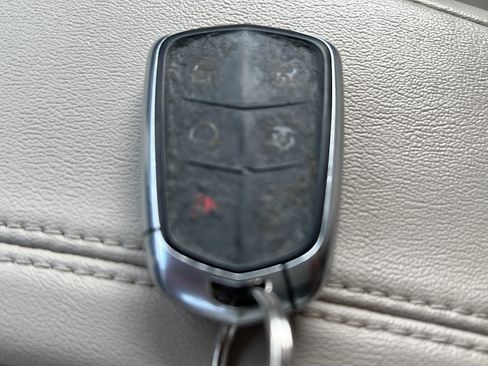 Used 2018 Cadillac Escalade 2WD image 28