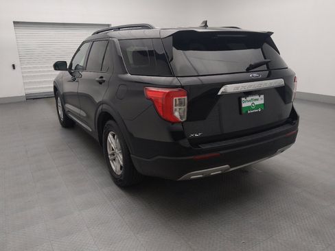 Used 2023 Ford Explorer XLT w/ Equipment Group 202A image 5