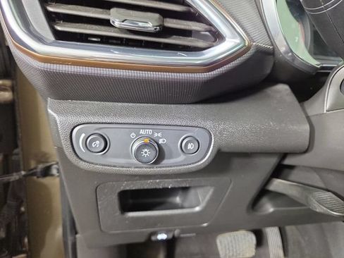 Used 2021 Chevrolet TrailBlazer ACTIV w/ Sun and Liftgate Package AWD/4WD image 30