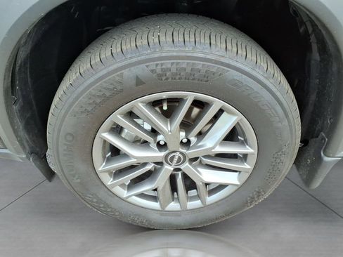 Used 2026 Nissan Rogue S FWD image 9
