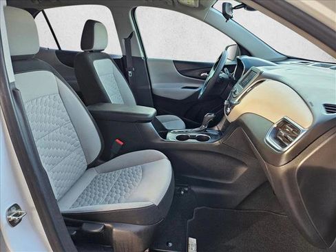Used 2020 Chevrolet Equinox LT image 20