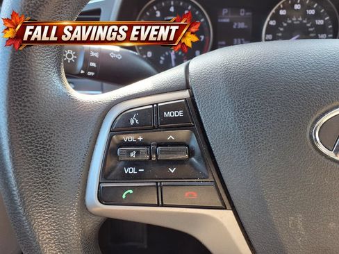 Used 2018 Hyundai Elantra SE FWD image 16