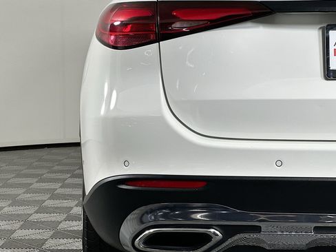 Used 2024 Mercedes-Benz GLC 300 image 17