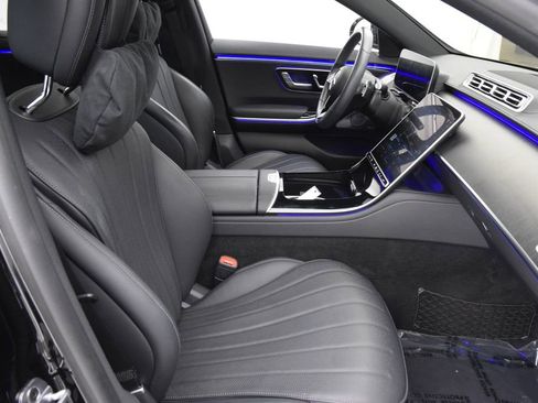 Certified 2022 Mercedes-Benz S 500 4MATIC image 16
