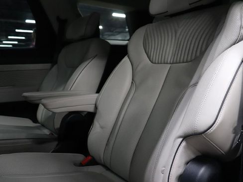 Used 2024 Hyundai Palisade Calligraphy image 20