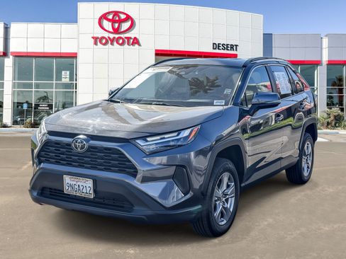 Used 2024 Toyota RAV4 XLE FWD image 3