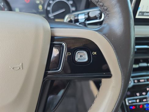 Used 2020 Lincoln Corsair Reserve w/ Equipment Group 201A image 23