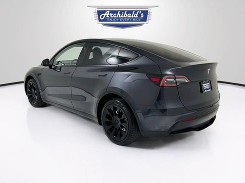 Used 2024 Tesla Model Y Long Range AWD/4WD image 5