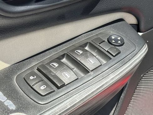 Used 2015 Jeep Cherokee Sport FWD image 25