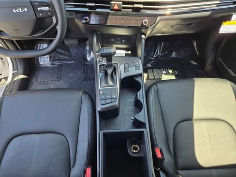 New 2026 Kia Sportage EX FWD image 20