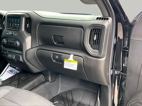 Used 2025 Chevrolet Silverado 2500 Custom w/ Custom Value Package AWD/4WD image 18