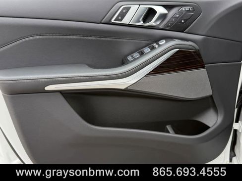 Used 2025 BMW X7 xDrive40i image 15