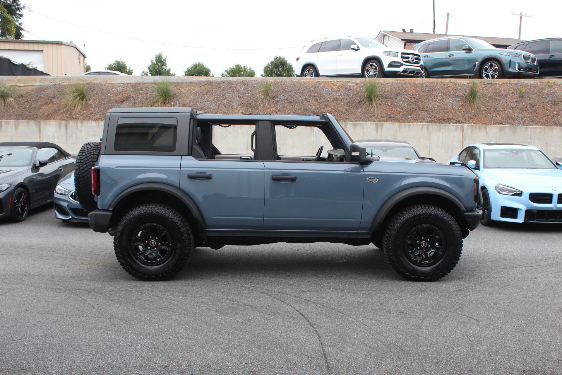 Used 2023 Ford Bronco Wildtrak AWD/4WD image 24