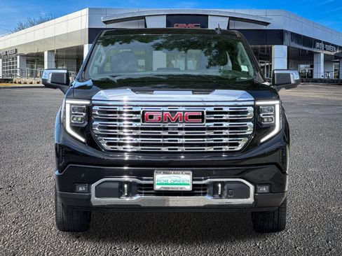 Used 2024 GMC Sierra 1500 Denali image 9