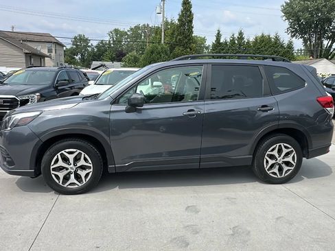 Used 2022 Subaru Forester Premium AWD/4WD image 8