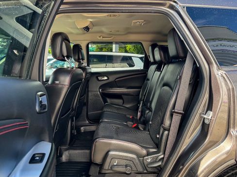 Used 2018 Dodge Journey GT w/ Driver Convenience Group AWD/4WD image 16