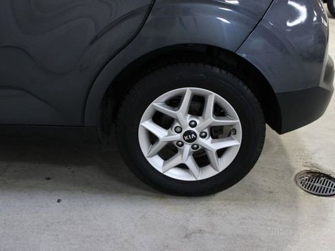 Used 2021 Kia Soul S FWD image 32