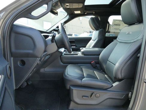 New 2027 Ford Expedition Platinum w/ Stealth Appearance Package AWD/4WD image 22