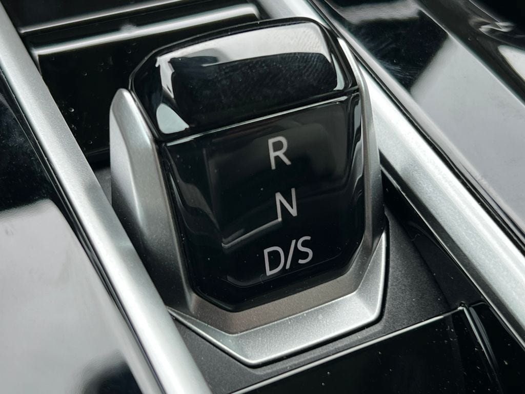 New 2025 Volkswagen Atlas SEL Premium R-Line AWD/4WD image 31