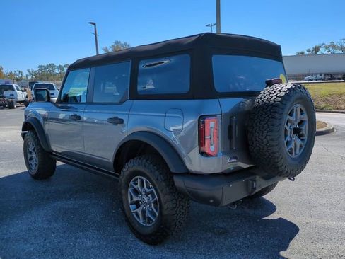 New 2025 Ford Bronco Badlands image 7