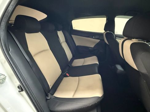 Used 2018 Honda Civic Sport image 18
