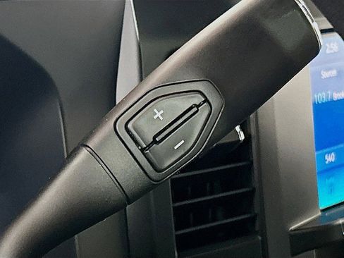 New 2025 Ford F250 XLT image 17