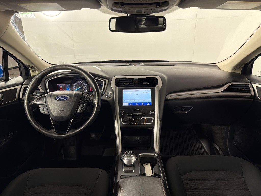 Used 2020 Ford Fusion SE AWD/4WD image 24