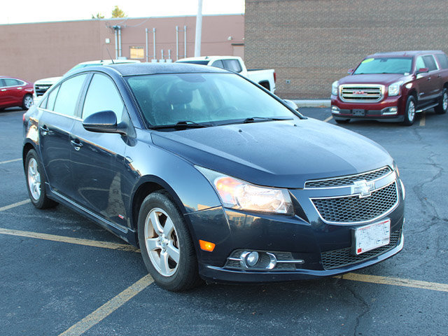 Used 2014 Chevrolet Cruze LT w/ RS Package FWD image 4