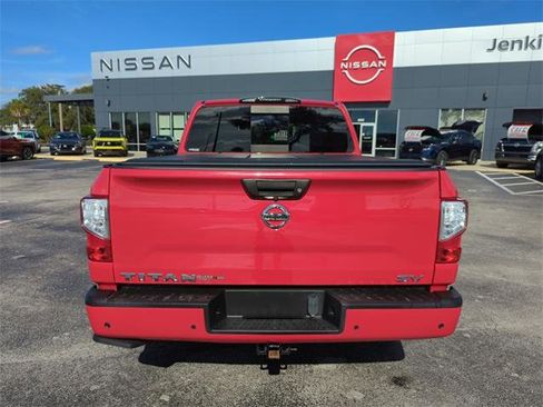 Certified 2021 Nissan Titan SV w/ SV Convenience Package image 6