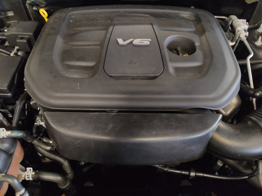 Used 2019 Jeep Grand Cherokee Laredo w/ Laredo X Package AWD/4WD image 30