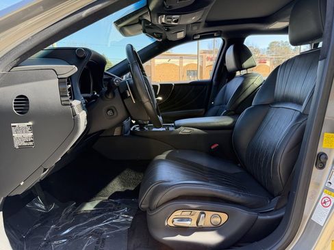 Used 2018 Lexus LS 500 w/ Interior Upgrade Package image 25