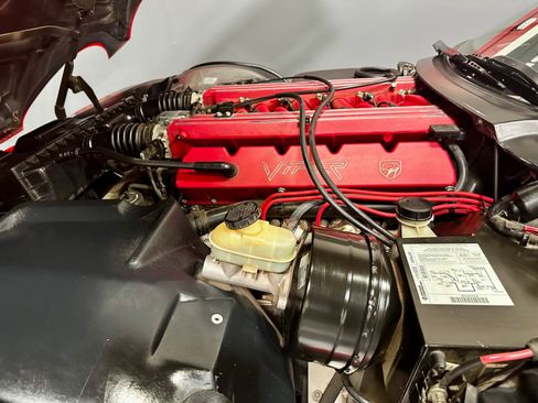 Used 1996 Dodge Viper RT/10 image 17
