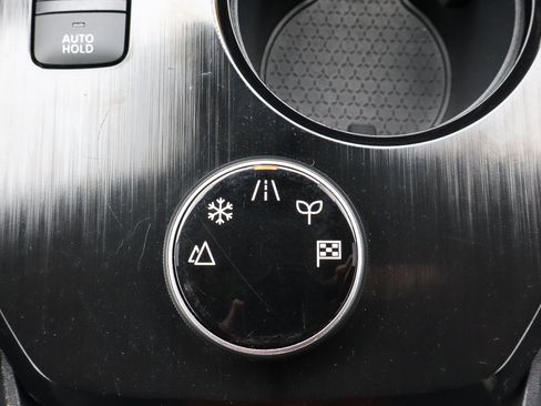 Used 2023 Nissan Rogue SV image 20