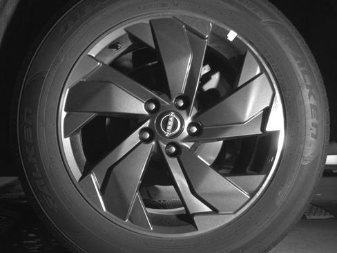 Used 2025 Nissan Rogue SV FWD image 14