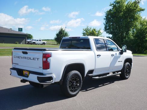 Used 2021 Chevrolet Silverado 2500 LTZ w/ LTZ Plus Package AWD/4WD image 7
