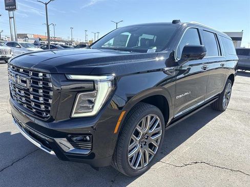 New 2026 GMC Yukon XL Denali Ultimate image 3