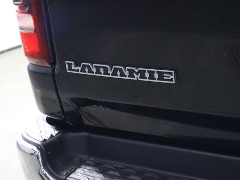 Used 2022 RAM 1500 Laramie AWD/4WD image 42