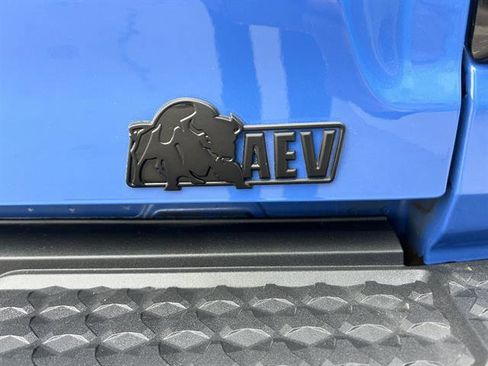 Used 2025 Chevrolet Colorado ZR2 w/ ZR2 Bison Edition image 43