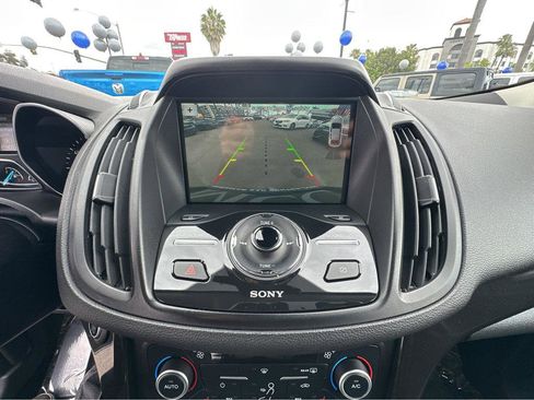 Used 2019 Ford Escape Titanium FWD image 6