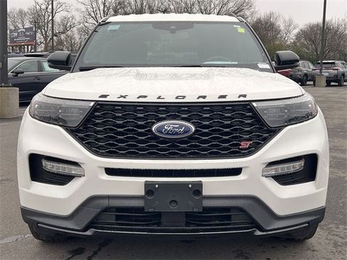 Used 2021 Ford Explorer ST image 31