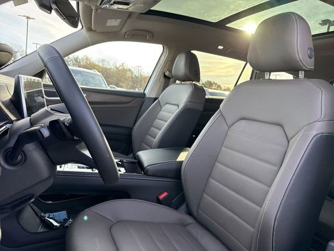 New 2026 Volkswagen Atlas SEL image 12